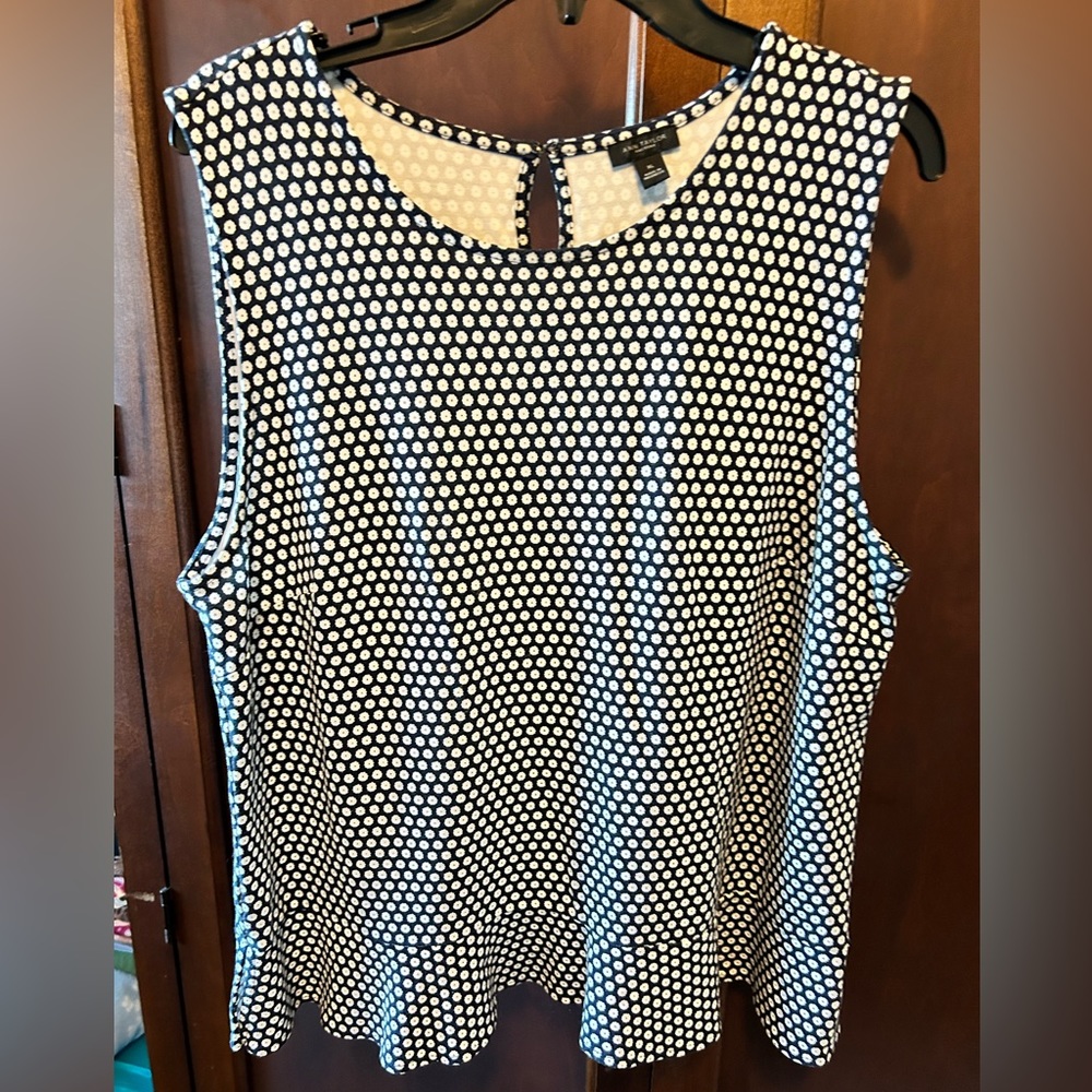 Ann Taylor Factory Print Sleeveless Ruffle-bottom Blouse - XL